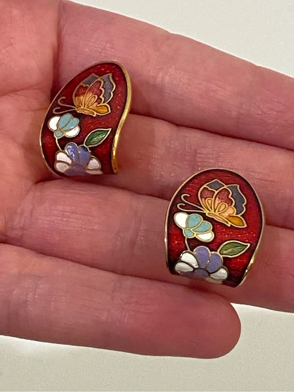 Vintage Cloisonne Enamel Floral Earrings Butterfly Red Gold Tone J Hoop Post